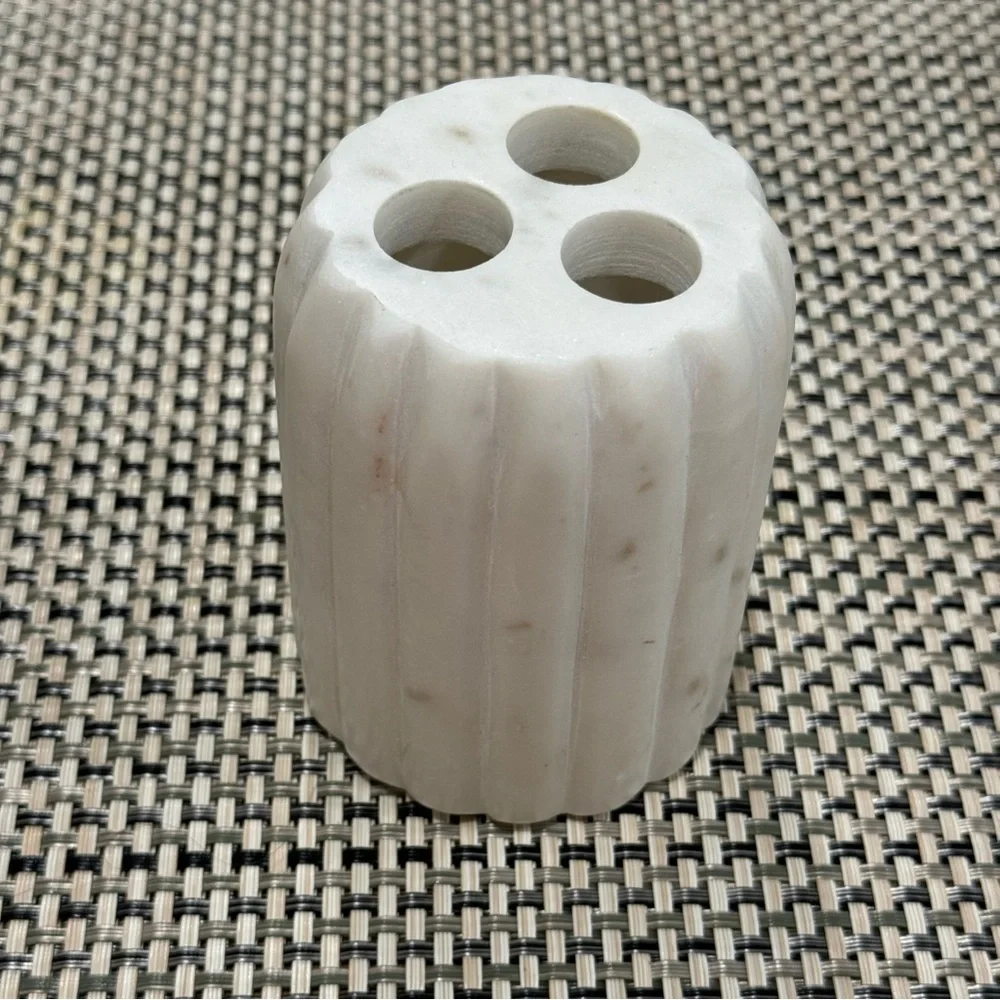 Ribbed Fluted Handcrafted Marble ~ toothbrush holder 4”x2.5”